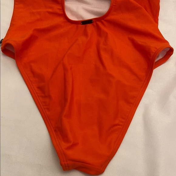 Calvin Klein Women's Classic Over The Shoulder one piece swimsuit Size S/P/P - Picture 13 of 14